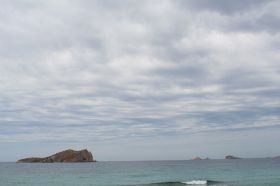 cala conta nubosa